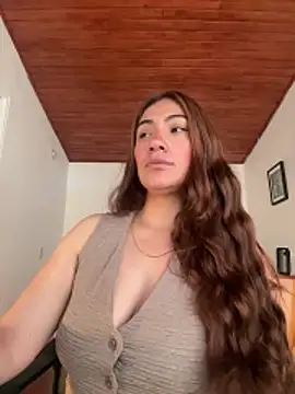 Snapshot of emmily_d chatting on June 2026 07:03:02 PM emmily d online show from June 2026 07:03:02 PM