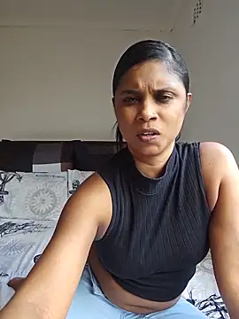 Snapshot of Sensual_indian7 chatting on May 2026 01:40:01 PM Sensual indian7 online show from May 2026 01:40:01 PM