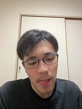 Snapshot of ryusei18570 chatting on January 2025 01:47:01 PM ryusei18570 online show from January 2025 01:47:01 PM