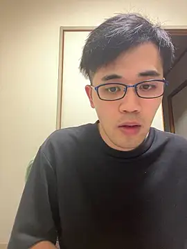 Snapshot of ryusei18570 chatting on November 2025 05:37:02 PM ryusei18570 online show from November 2025 05:37:02 PM