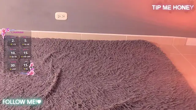 juanmiss online show from March 2025 10:04:01 AM