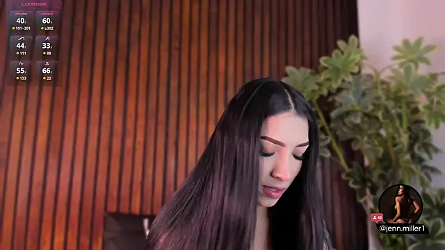 Jennmiiller  online show from December 2025 11:37:01 AM