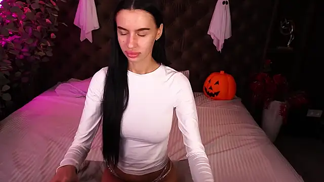 Snow WhiteeeX online show from October 2025 06:47:01 AM