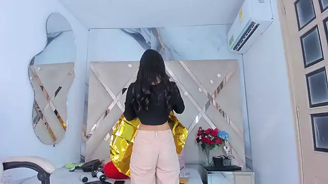 ninaht online show from September 2025 08:55:02 PM