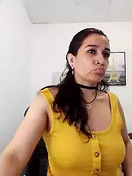 Snapshot of Hikaryfire chatting on February 2025 03:59:01 AM Hikaryfire online show from February 2025 03:59:01 AM