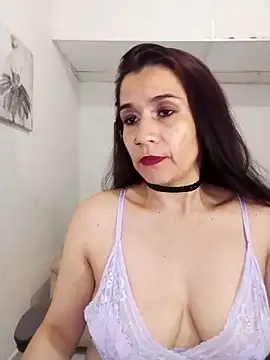 Snapshot of Hikaryfire chatting on March 2025 07:37:01 PM Hikaryfire online show from March 2025 07:37:01 PM