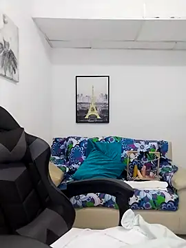 Snapshot of Hikaryfire chatting on March 2025 10:42:01 PM Hikaryfire online show from March 2025 10:42:01 PM