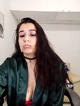 Snapshot of Hikaryfire chatting on March 2025 07:52:01 AM Hikaryfire online show from March 2025 07:52:01 AM