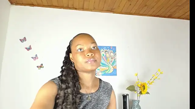 Snapshot of Madison__12 chatting on January 2025 09:20:01 PM Madison 12 online show from January 2025 09:20:01 PM