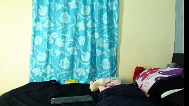 Snapshot of Madison__12 chatting on March 2025 02:04:02 AM Madison 12 online show from March 2025 02:04:02 AM