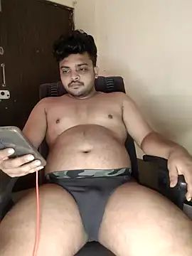 Mr Handsome hunk online show from December 2024 11:11:01 AM