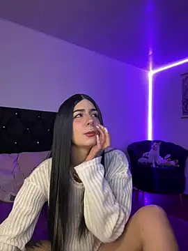 Snapshot of Alice_woodville chatting on December 2024 02:41:01 AM Alice woodville online show from December 2024 02:41:01 AM