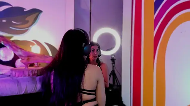 Snapshot of Alice_woodville chatting on September 2025 07:15:02 PM Alice woodville online show from September 2025 07:15:02 PM