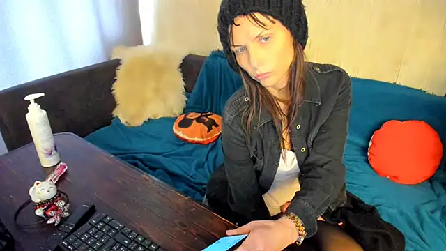 Snapshot of Elizabe_th chatting on April 2026 09:24:01 AM Elizabe th online show from April 2026 09:24:01 AM