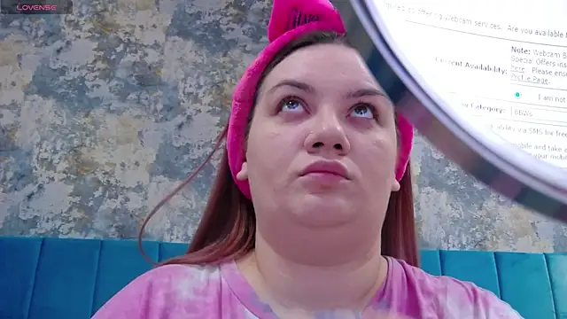 MelanieBrownn online show from December 2024 02:33:01 AM