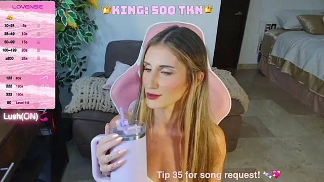 Snapshot of Angel-Ava chatting on December 2024 08:13:01 AM Angel-Ava online show from December 2024 08:13:01 AM