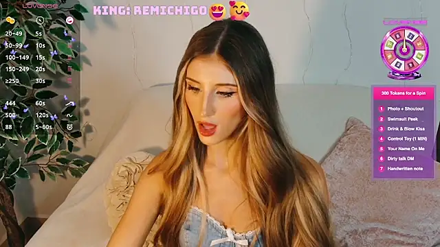 Snapshot of Angel-Ava chatting on September 2025 05:19:02 AM Angel-Ava online show from September 2025 05:19:02 AM