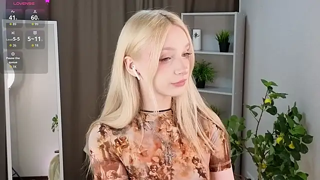 Naughty  Couplles online show from March 2026 03:06:02 AM