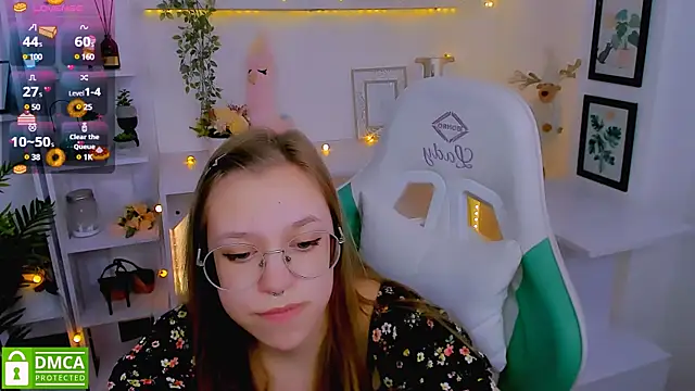 LayriantaVee online show from February 2025 01:08:02 PM