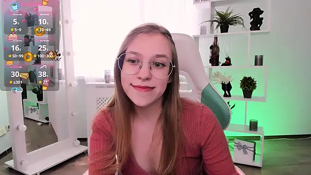 LayriantaVee online show from March 2026 07:23:01 AM