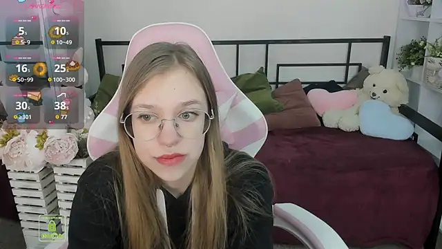 Snapshot of LayriantaVee chatting on April 2026 06:13:01 AM LayriantaVee online show from April 2026 06:13:01 AM