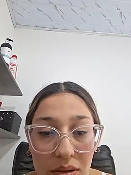 Ary-18 online show from February 2026 01:43:01 PM