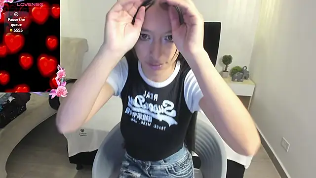 Scarlett  bell online show from March 2025 12:53:02 PM