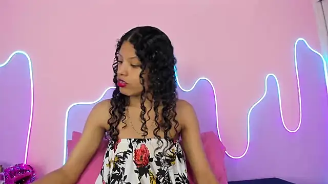 Snapshot of Mingie_Rouse chatting on March 2025 11:53:02 AM Mingie Rouse online show from March 2025 11:53:02 AM