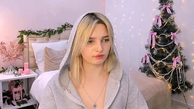 Snapshot of tendermeow chatting on December 2024 07:28:02 PM tendermeow online show from December 2024 07:28:02 PM