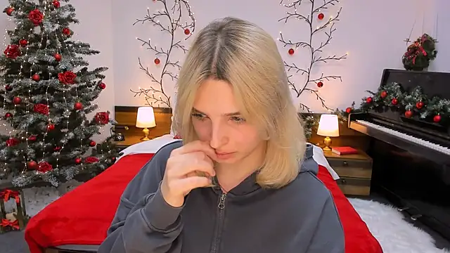 Snapshot of tendermeow chatting on January 2025 08:59:02 PM tendermeow online show from January 2025 08:59:02 PM