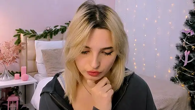 Snapshot of tendermeow chatting on January 2025 11:21:01 PM tendermeow online show from January 2025 11:21:01 PM