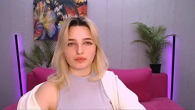 Snapshot of tendermeow chatting on January 2025 04:38:01 PM tendermeow online show from January 2025 04:38:01 PM