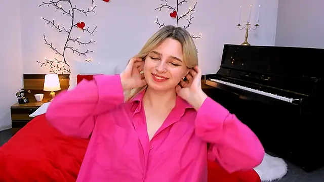 Snapshot of tendermeow chatting on March 2025 02:23:02 AM tendermeow online show from March 2025 02:23:02 AM