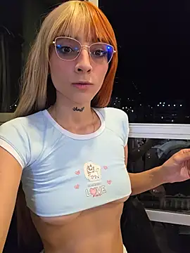 Snapshot of Dani_pegin chatting on June 2026 12:49:01 AM Dani pegin online show from June 2026 12:49:01 AM