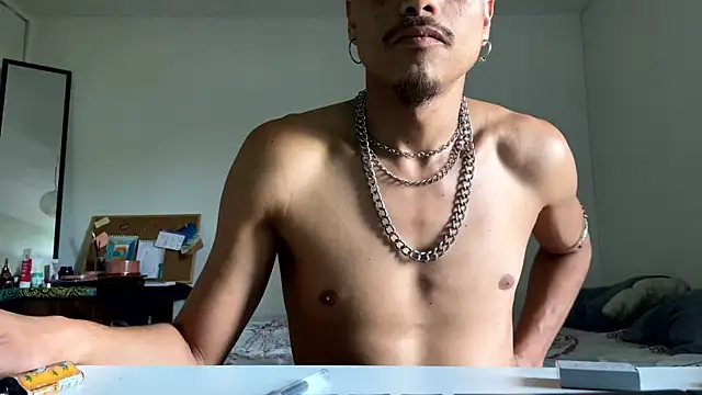 Snapshot of villanocat chatting on December 2024 09:37:01 PM villanocat online show from December 2024 09:37:01 PM