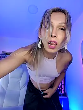 Snapshot of Princess_Helena chatting on January 2025 05:31:01 AM Princess Helena online show from January 2025 05:31:01 AM