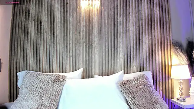 Snapshot of HannaPaola chatting on December 2025 10:37:02 PM HannaPaola online show from December 2025 10:37:02 PM