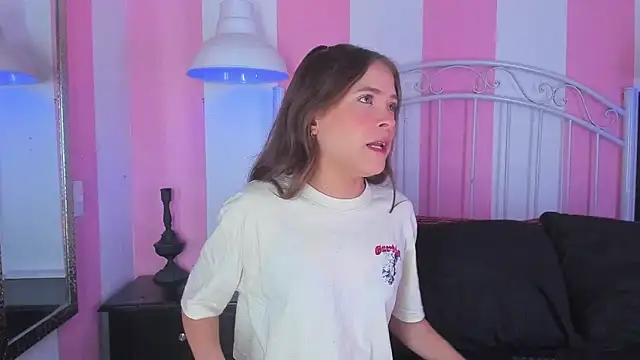 Liah Grey8 online show from October 2025 08:53:02 PM