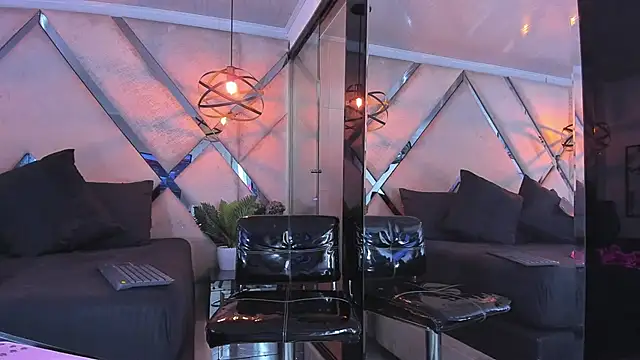 Liah Grey8 online show from March 2026 09:00:01 PM