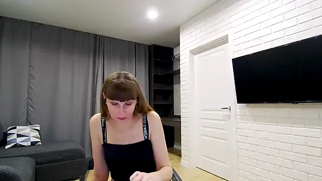 Daniella Lorente online show from March 2026 11:42:02 PM