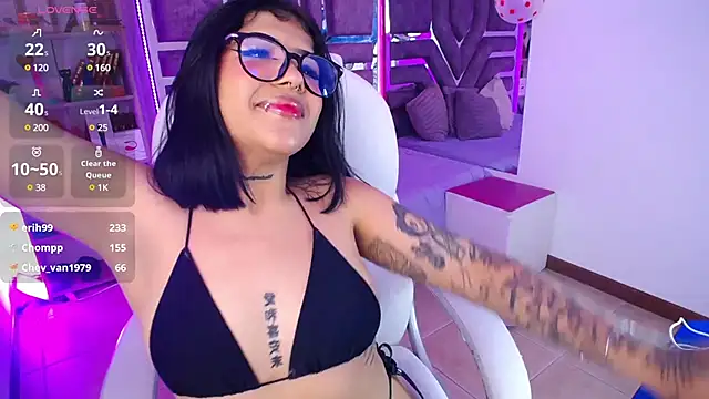 Snapshot of AliceWalker_11 chatting on February 2025 02:16:02 AM AliceWalker 11 online show from February 2025 02:16:02 AM