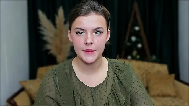 Snapshot of showmeparadise chatting on January 2025 05:30:02 PM showmeparadise online show from January 2025 05:30:02 PM