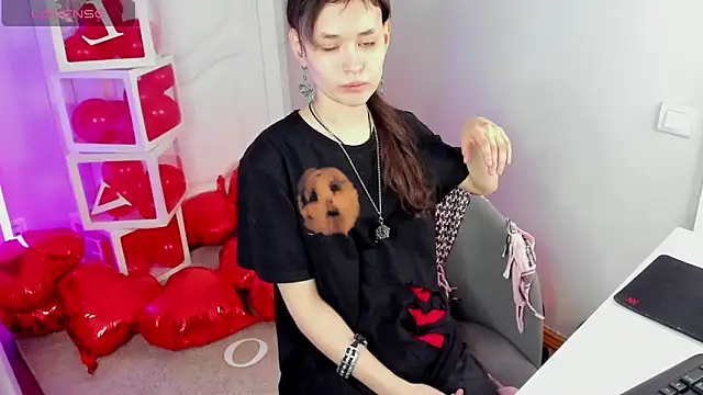 Emily Strikeee online show from February 2025 09:59:02 AM