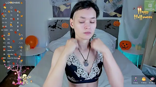 Emily Strikeee online show from October 2025 09:54:02 AM