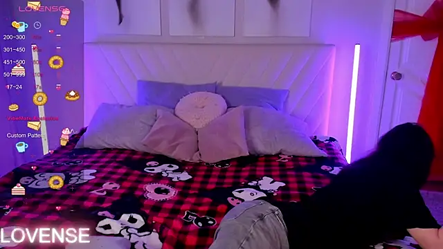 Emily Strikeee online show from February 2026 10:40:01 AM