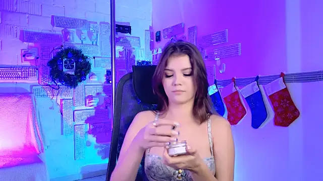 Snapshot of EvaThopson chatting on December 2025 06:09:02 AM EvaThopson online show from December 2025 06:09:02 AM