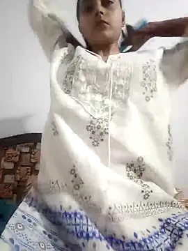 Snapshot of pikubaby chatting on October 2025 08:42:02 PM pikubaby online show from October 2025 08:42:02 PM