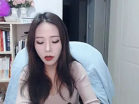 Snapshot of SuSushi728 chatting on February 2026 04:05:02 PM SuSushi728 online show from February 2026 04:05:02 PM