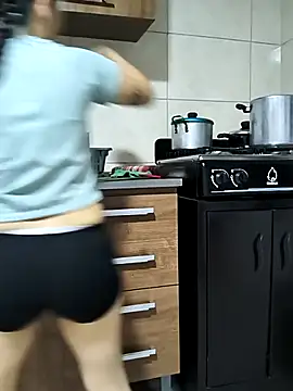 Tefannyy  online show from February 2026 12:40:01 AM