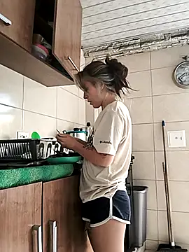 Tefannyy  online show from March 2026 01:17:01 PM